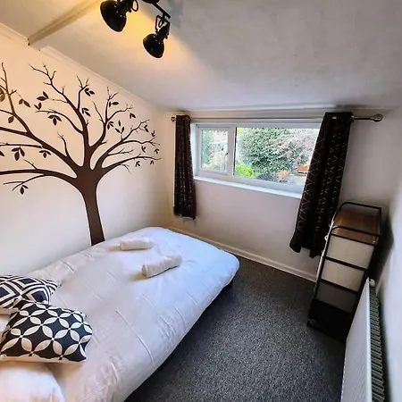 Nyaraló House Near Restaurants, Park And Pubs, Perfect For Pets! *